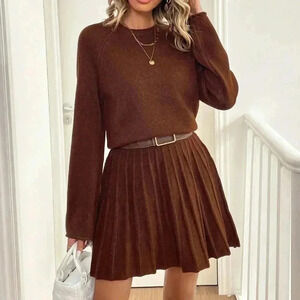 Women's Casual College Style Solid Color Sweater And Pleated Skirt